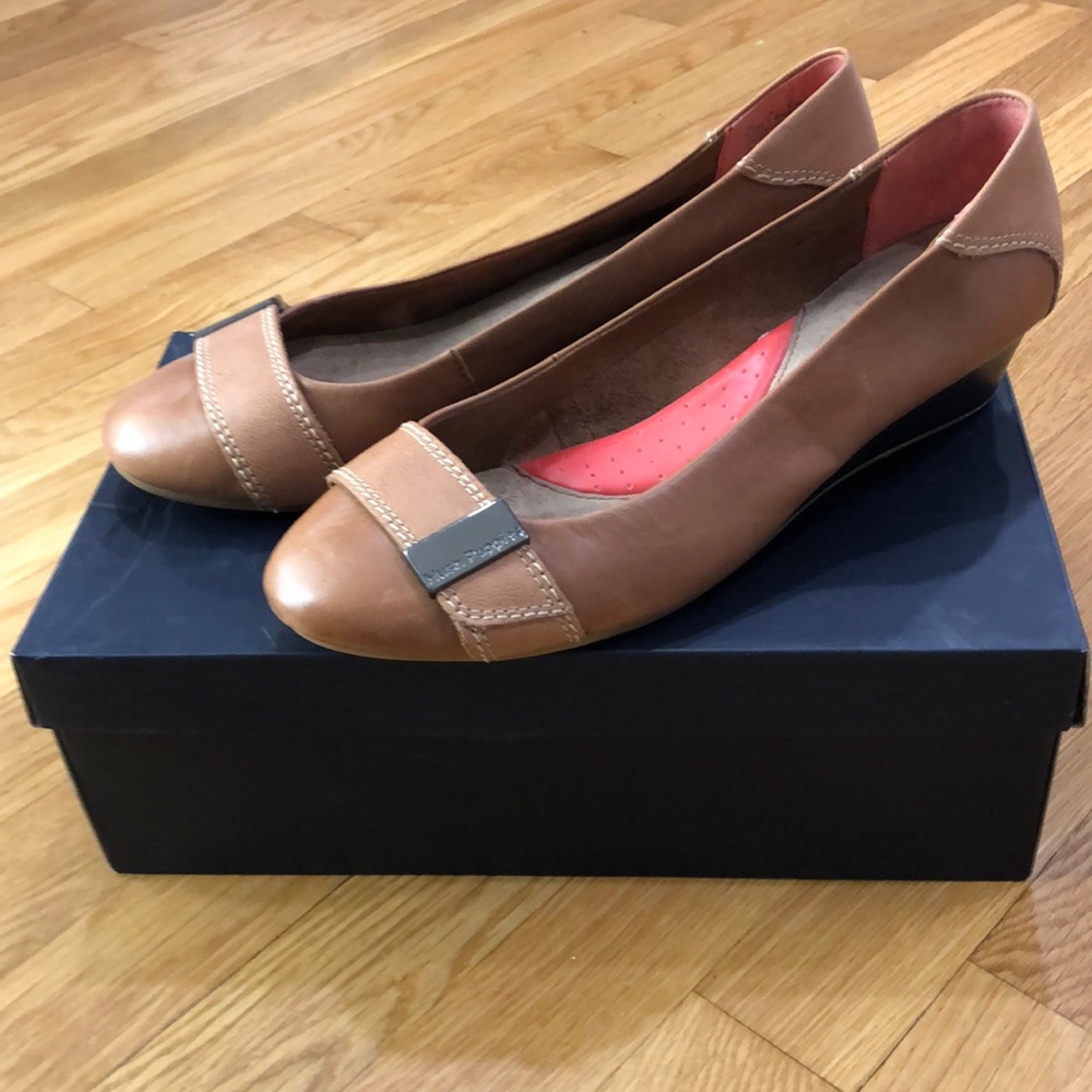 Hush Puppies wedge shoes, 9.5 M.